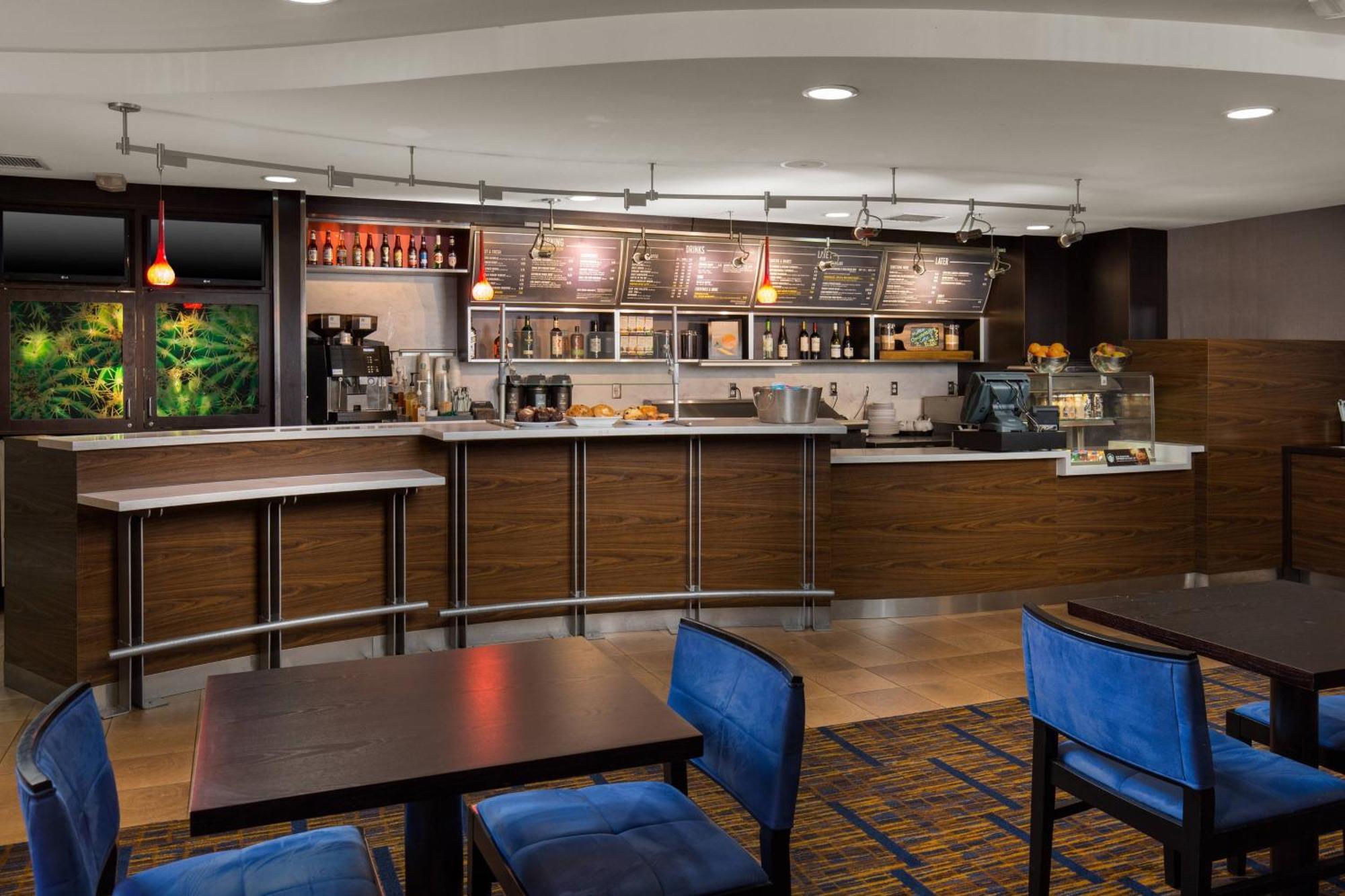 คอร์ตยาร์ด แอนทาริโอ แรนโช คูคามอนกา Hotel แรนโชคูคามอนกา ภายนอก รูปภาพ