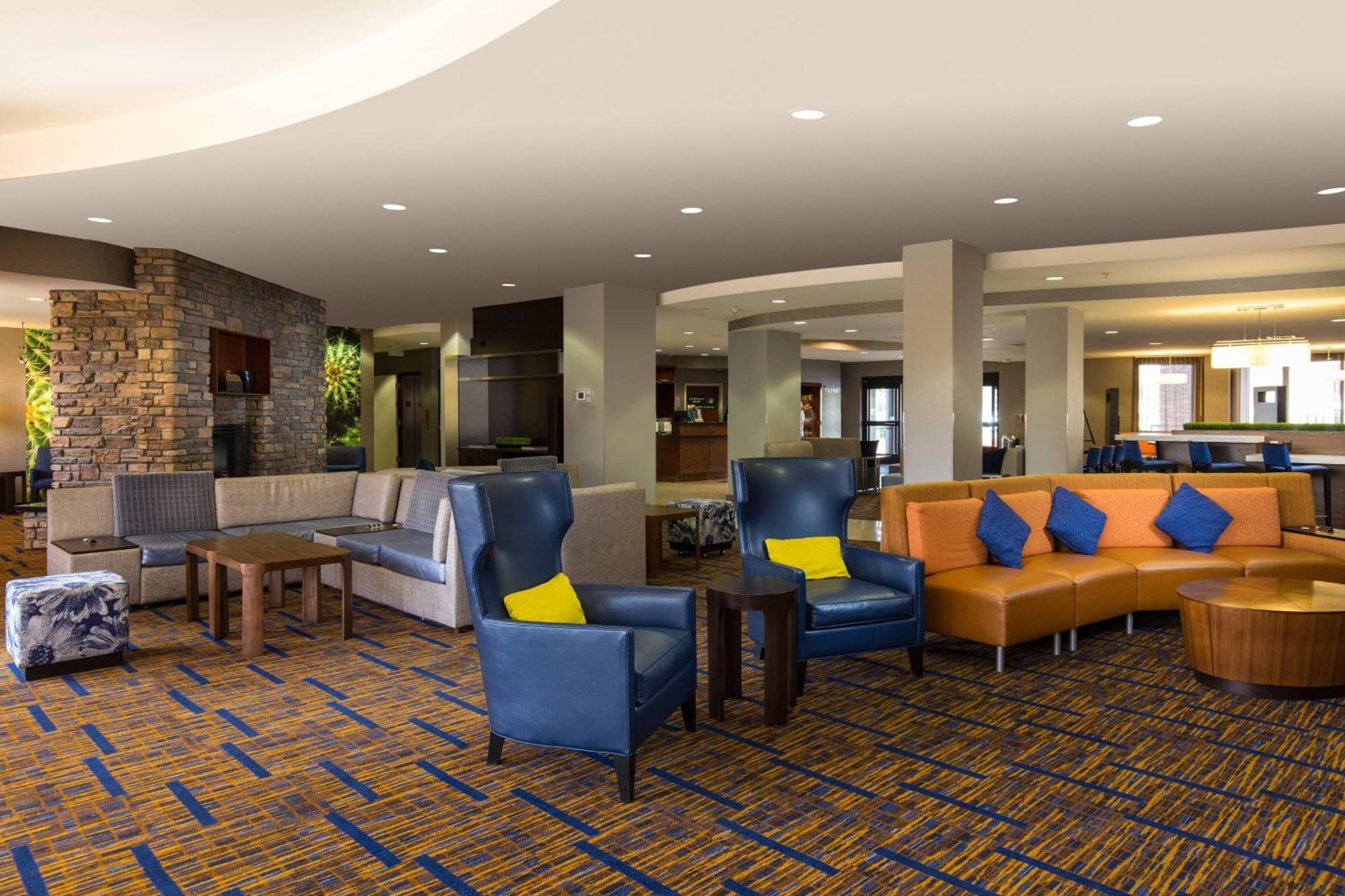 คอร์ตยาร์ด แอนทาริโอ แรนโช คูคามอนกา Hotel แรนโชคูคามอนกา ภายนอก รูปภาพ