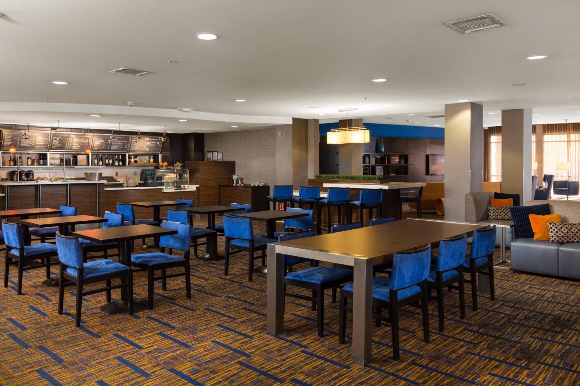 คอร์ตยาร์ด แอนทาริโอ แรนโช คูคามอนกา Hotel แรนโชคูคามอนกา ภายนอก รูปภาพ