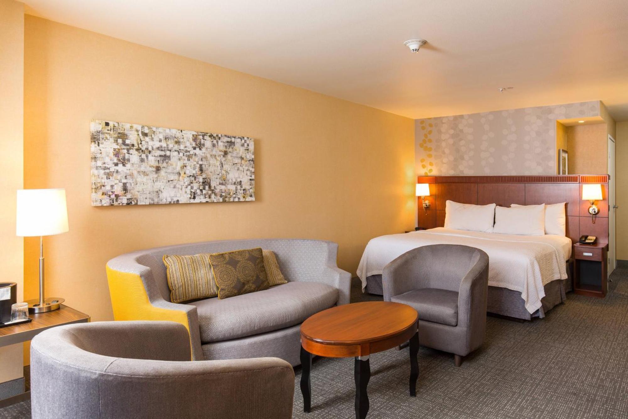 คอร์ตยาร์ด แอนทาริโอ แรนโช คูคามอนกา Hotel แรนโชคูคามอนกา ภายนอก รูปภาพ